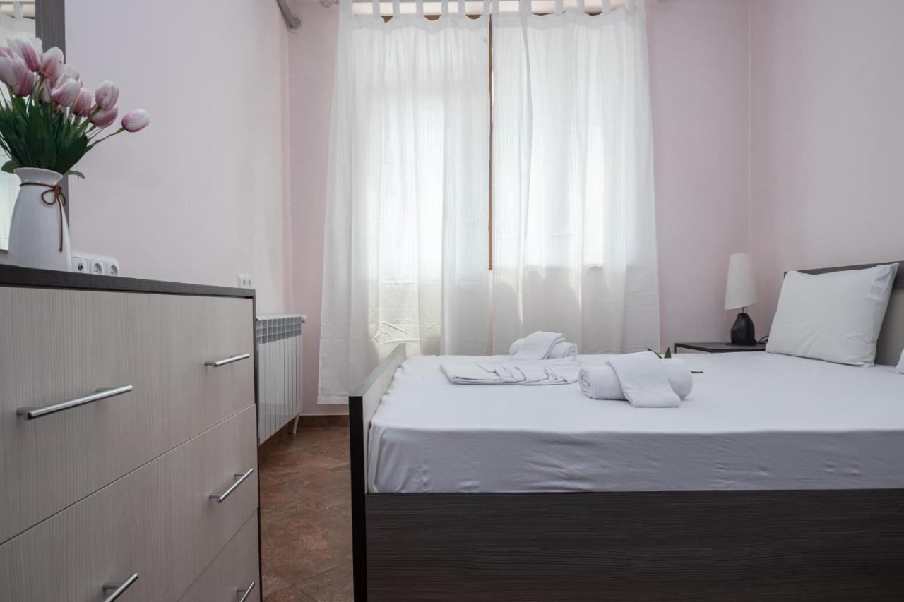 יירבאן Stay Inn Apartments On Amiryan 4-6 מראה חיצוני תמונה