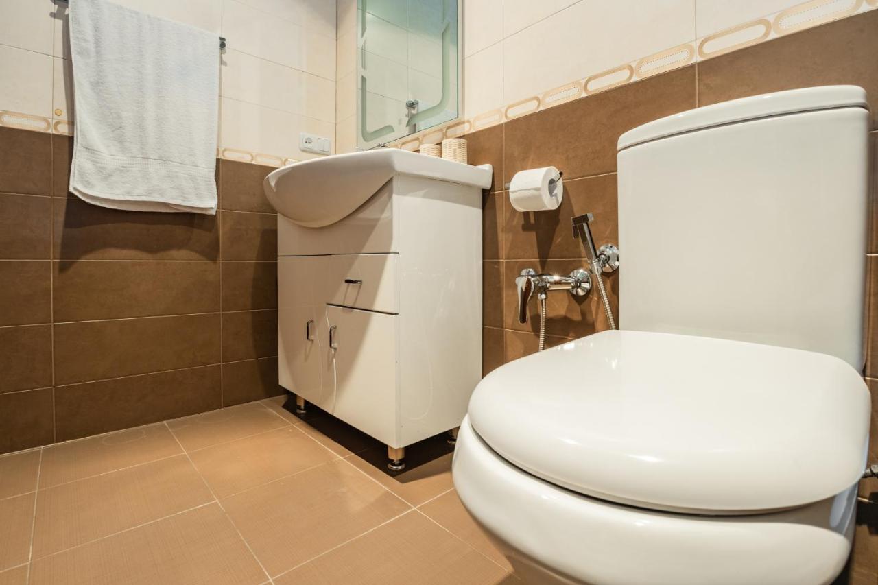 יירבאן Stay Inn Apartments On Amiryan 4-6 מראה חיצוני תמונה