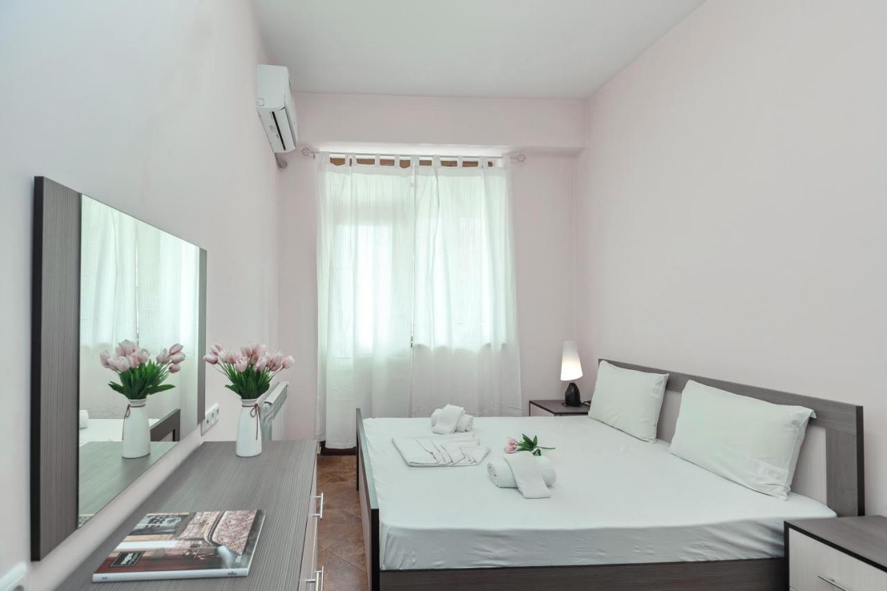 יירבאן Stay Inn Apartments On Amiryan 4-6 מראה חיצוני תמונה