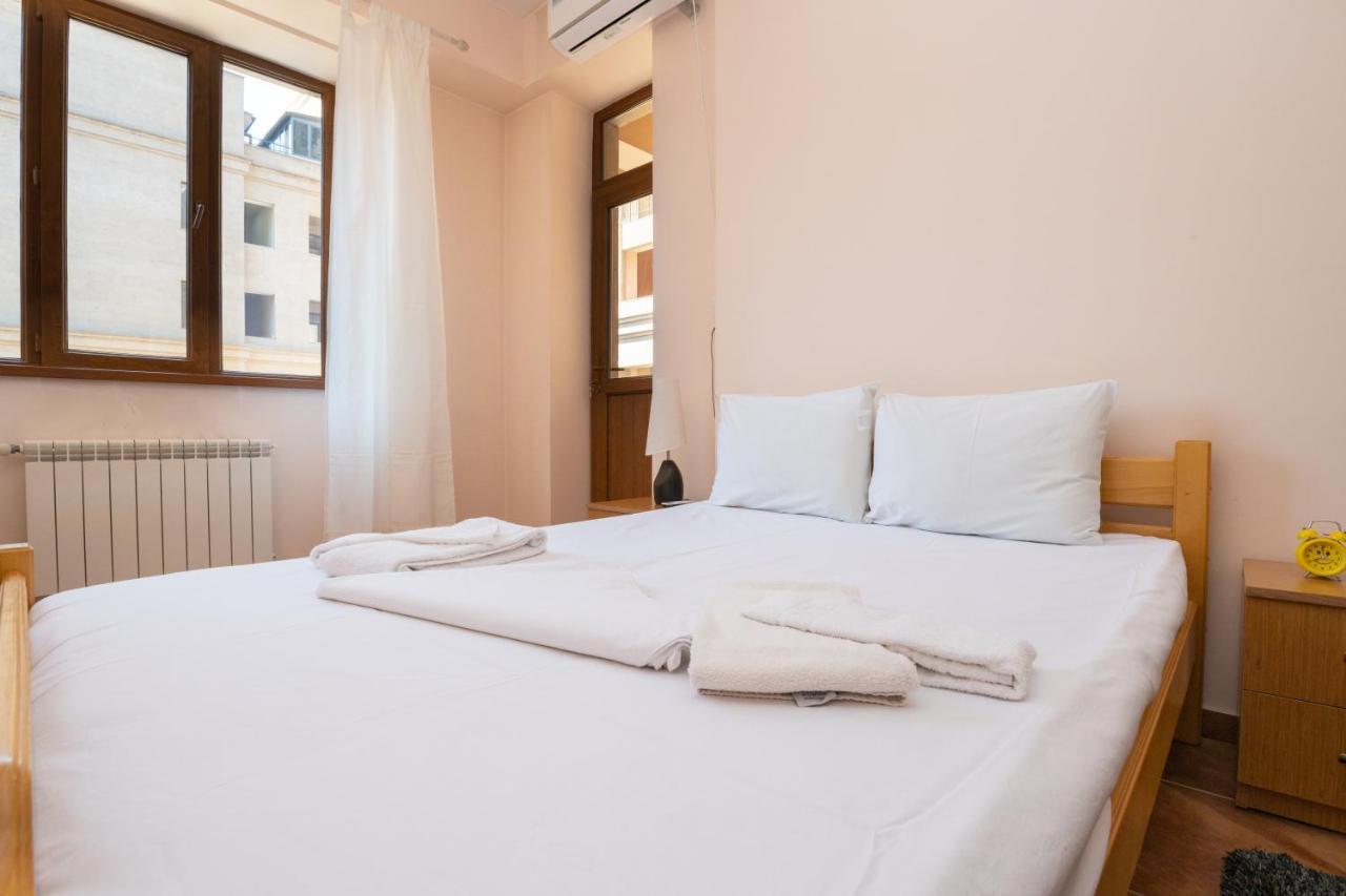 יירבאן Stay Inn Apartments On Amiryan 4-6 מראה חיצוני תמונה