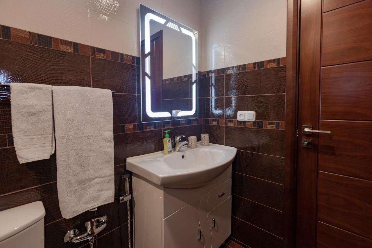 יירבאן Stay Inn Apartments On Amiryan 4-6 מראה חיצוני תמונה