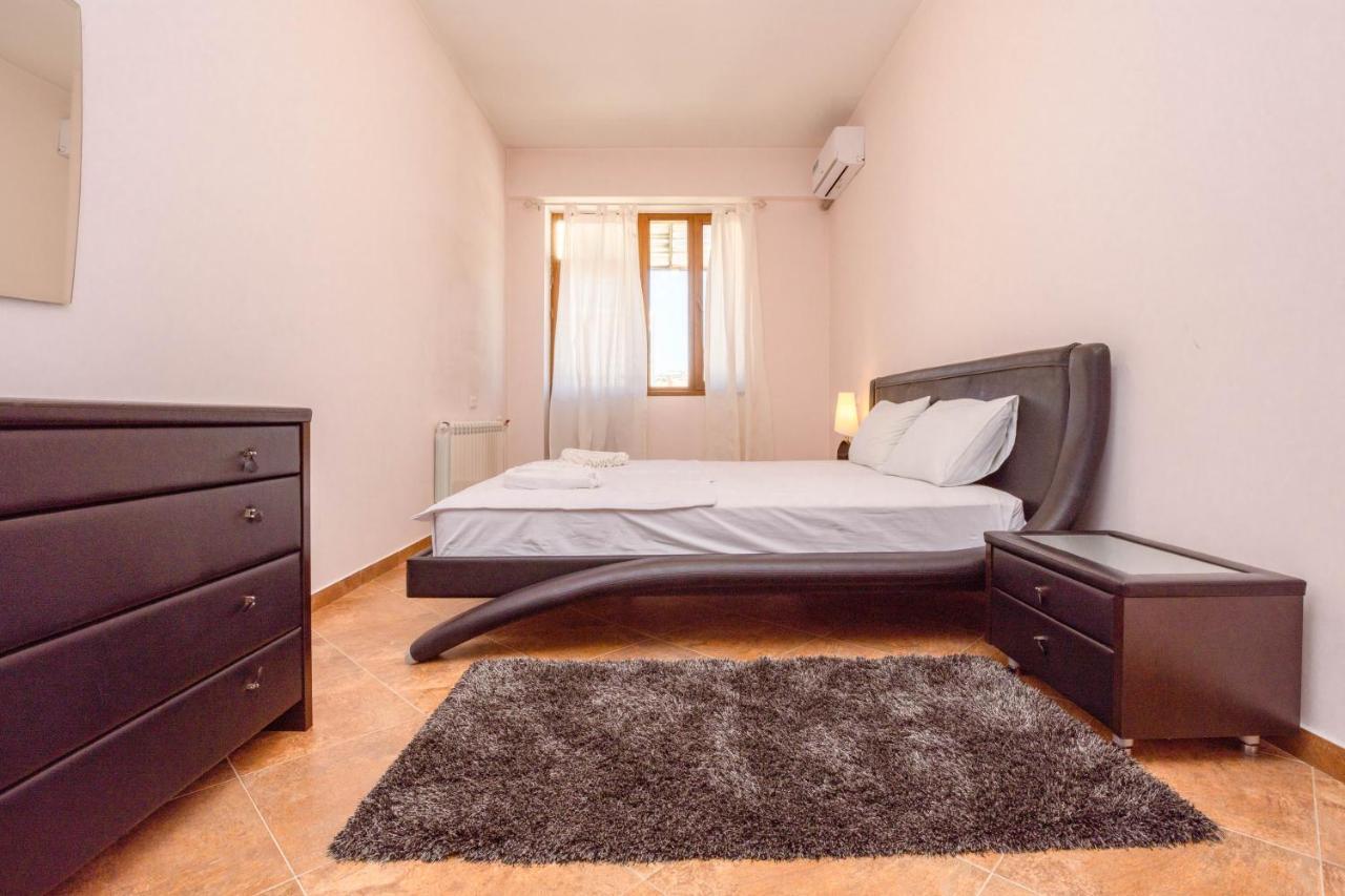 יירבאן Stay Inn Apartments On Amiryan 4-6 מראה חיצוני תמונה
